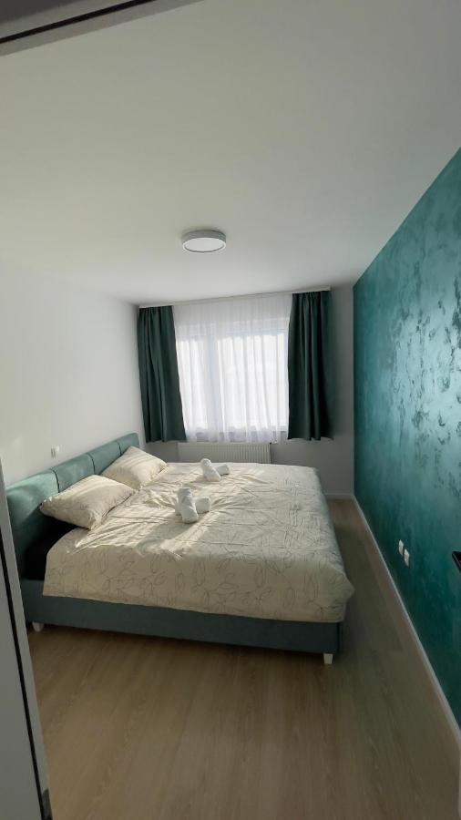 Ferienwohnung Apartman Lux Zepce Exterior foto