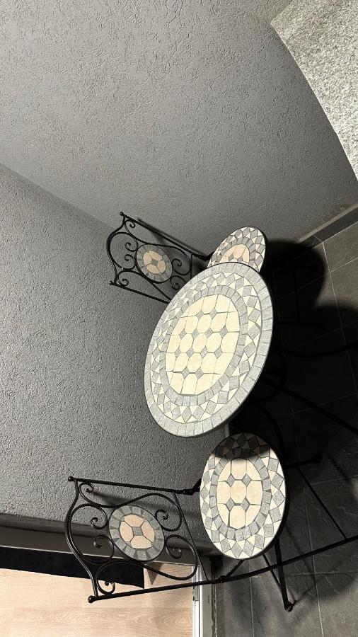 Ferienwohnung Apartman Lux Zepce Exterior foto